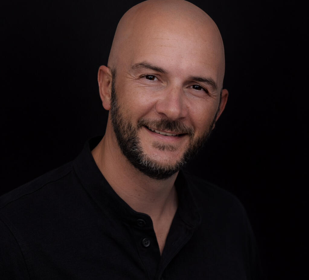 Alex ohne eine Baseball Cap